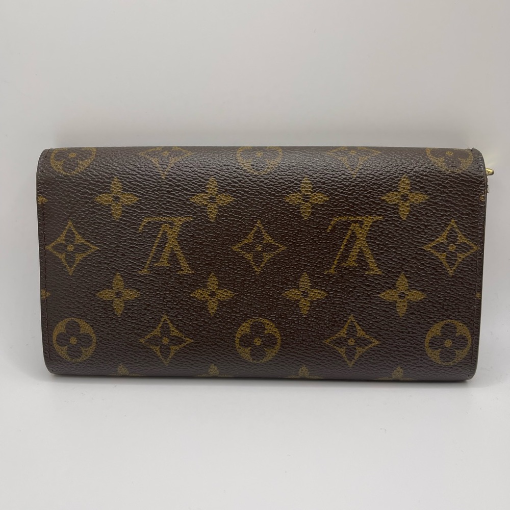 Louis Vuitton Monogram Sarah Wallet - Picture 4 of 17